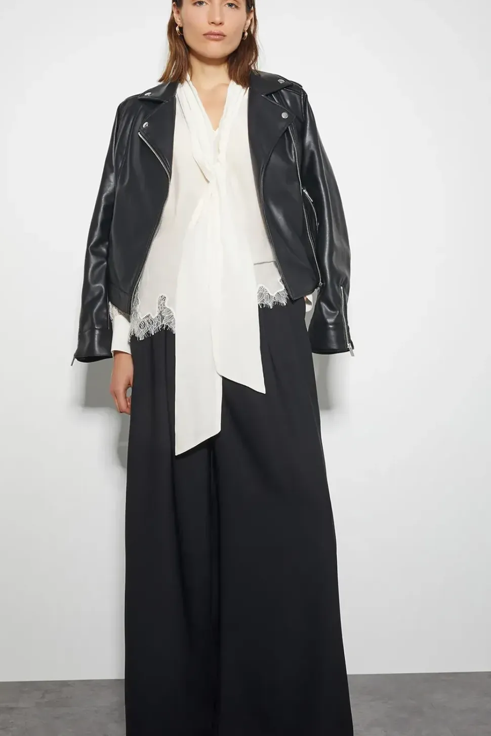 Reece Lacy Pussybow Blouse