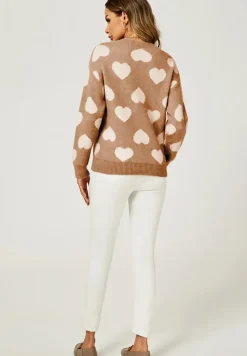Relaxed Comfy White V Neck Heart Pattern Jumper Top In Beige