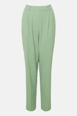 Relaxed Peg Trouser