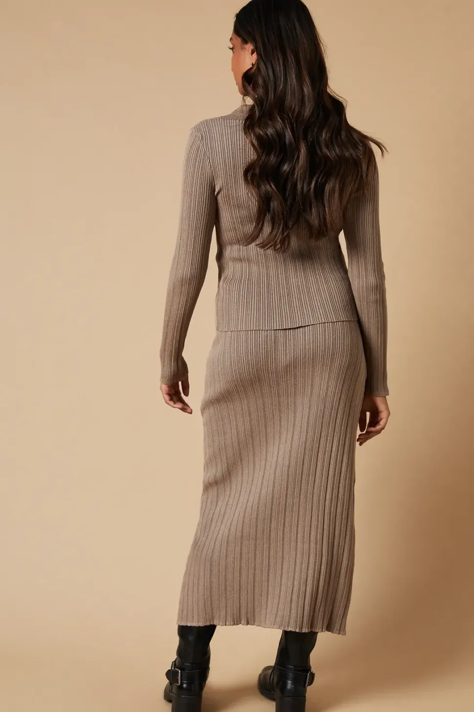 Ribbed Knitted Midi Skirt Co Ord