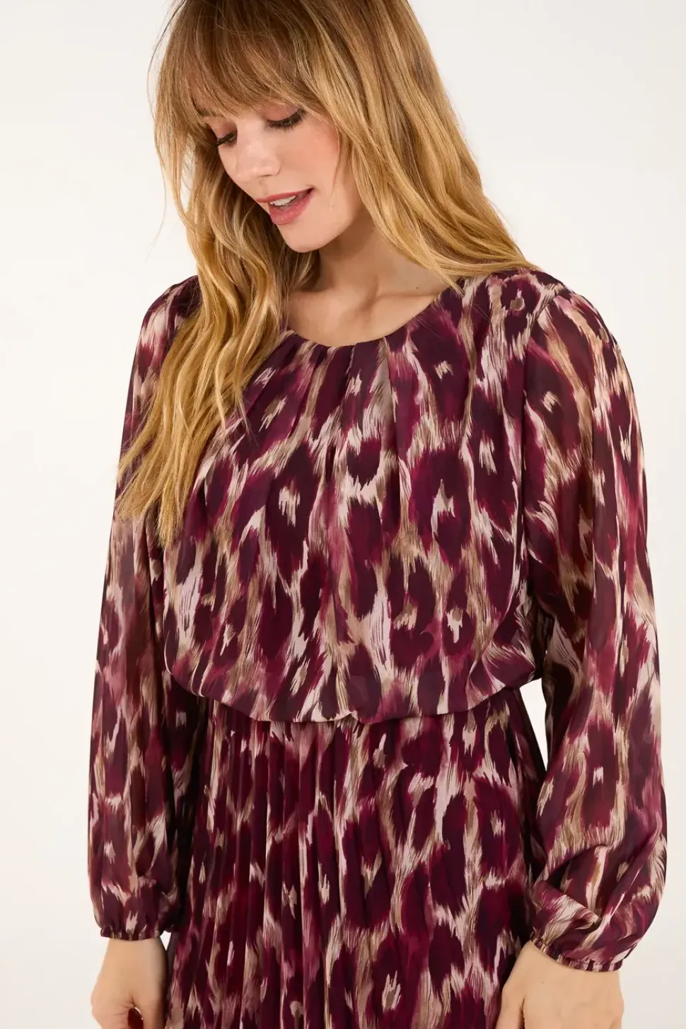 Round Neck Pleated Abstract Leopard Dress