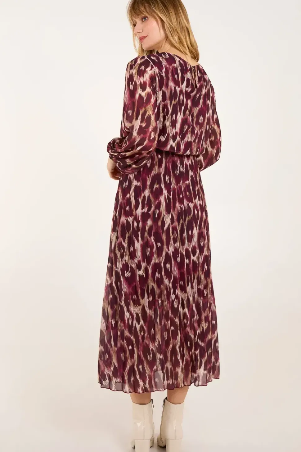 Round Neck Pleated Abstract Leopard Dress