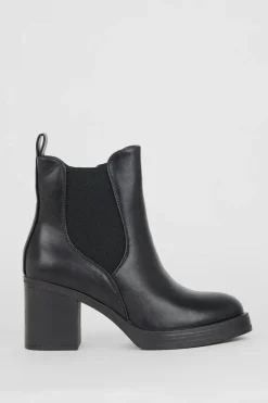 Round Toe Platform Ankle Boots