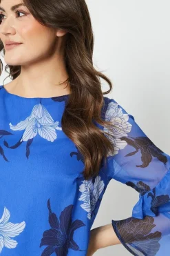 Ruffle Sleeve Detail Shift Dress