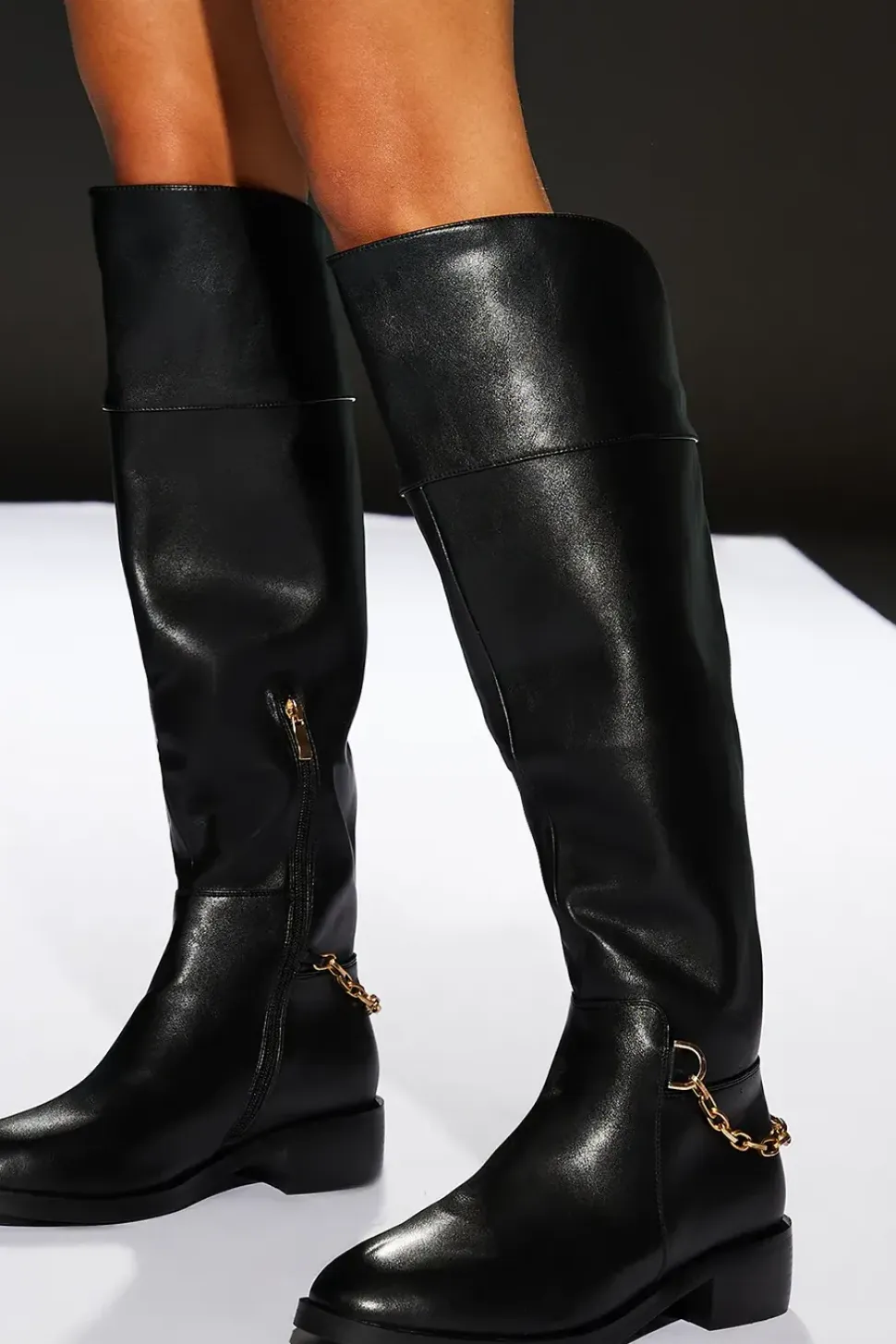 Runway 1.8.1.8 Chain Detail Knee-high Riding Boots