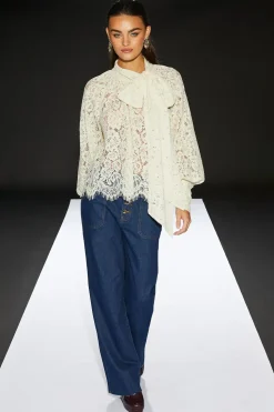 Runway 1.8.1.8 Chantilly Lace Pussy Bow Blouse