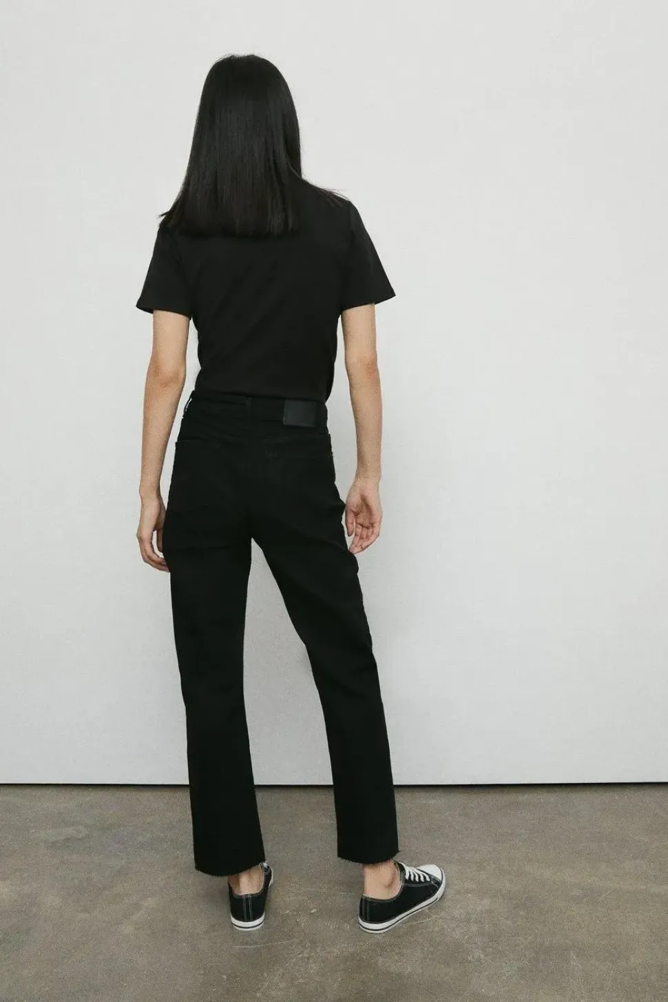 94s Denim Stretch Straight Leg Raw Hem Jeans