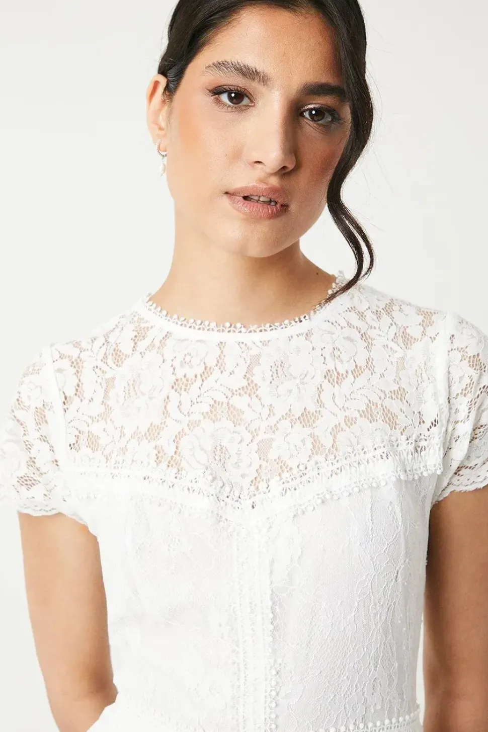 Short Sleeve Eyelash Lace Bodice Wedding Dress