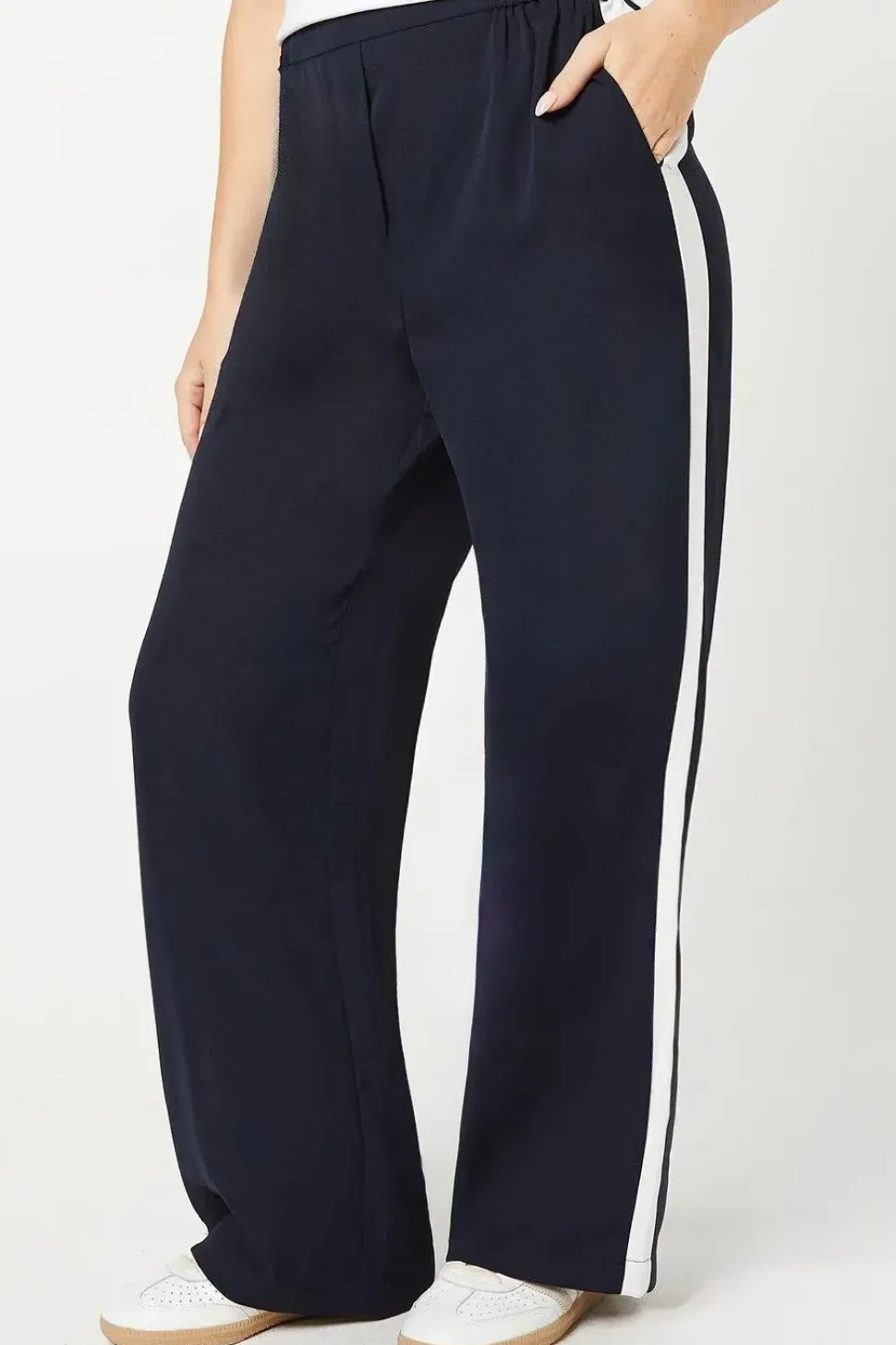 Side Stripe Pull On Wide Leg Trouser
