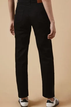 Slim Mom Jeans