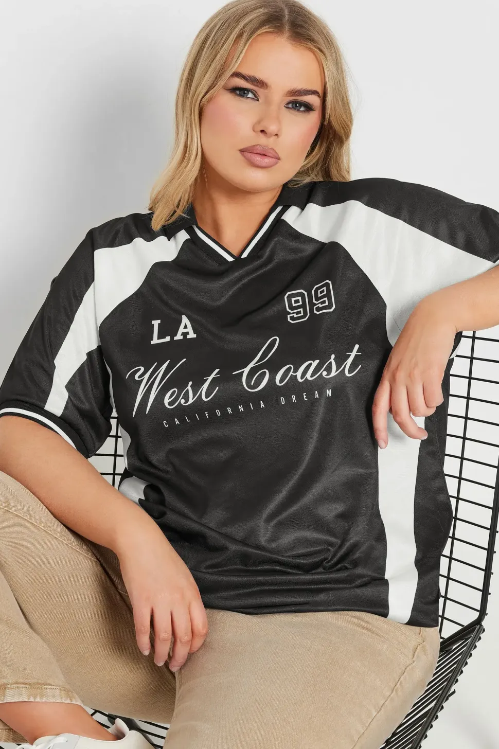 Slogan Sports Jersey Top