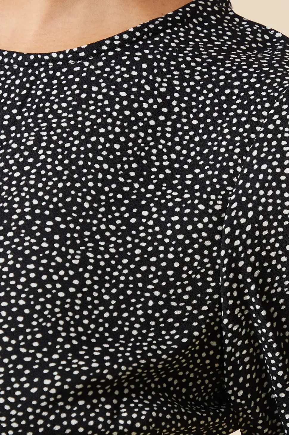 Spot Button Back Tea Blouse