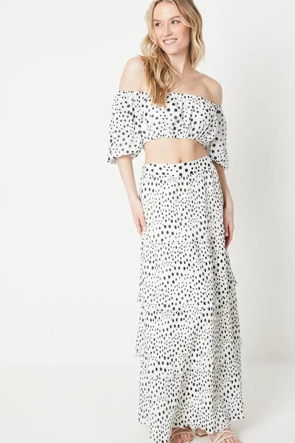 Spot Pleated Tiered Maxi Skirt