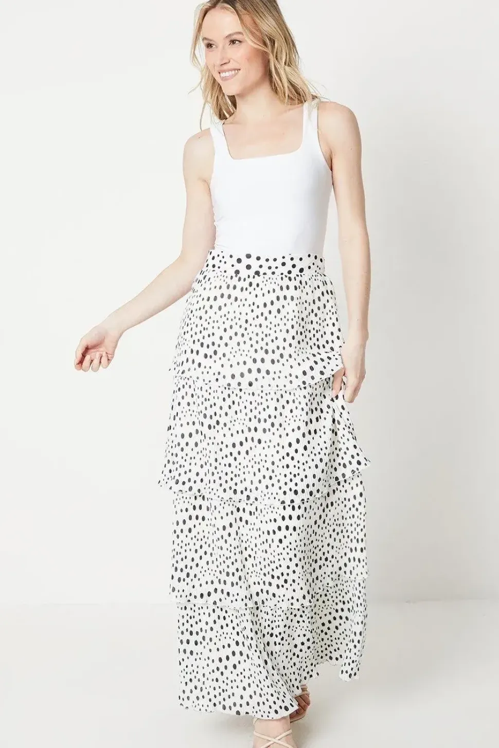 Spot Pleated Tiered Maxi Skirt