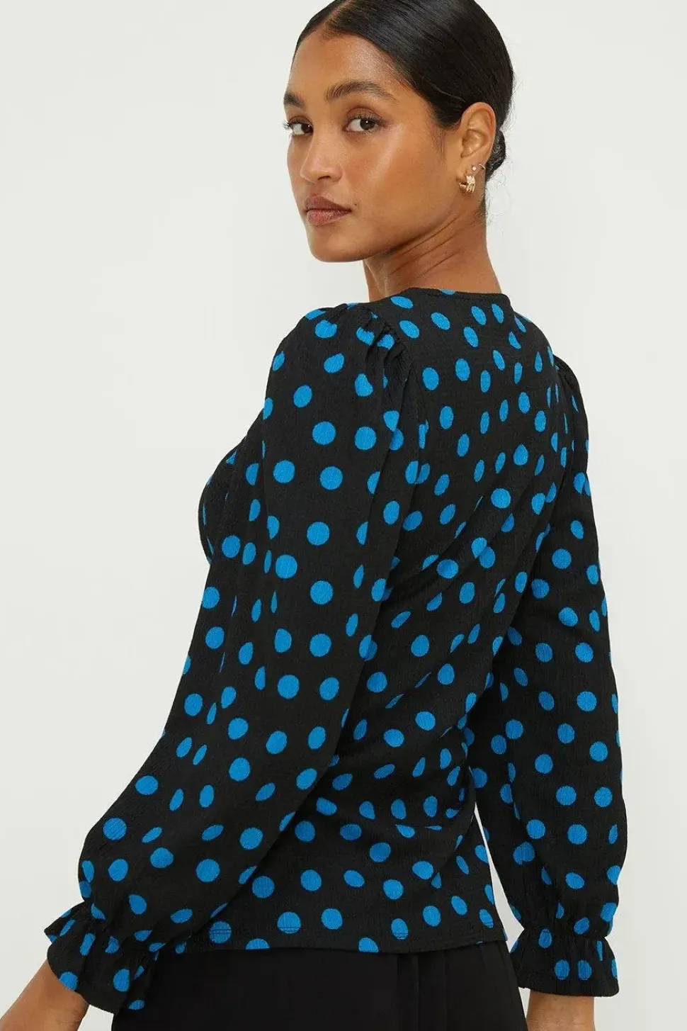 Spot Shirred Cuff Textured Long Sleeve Top