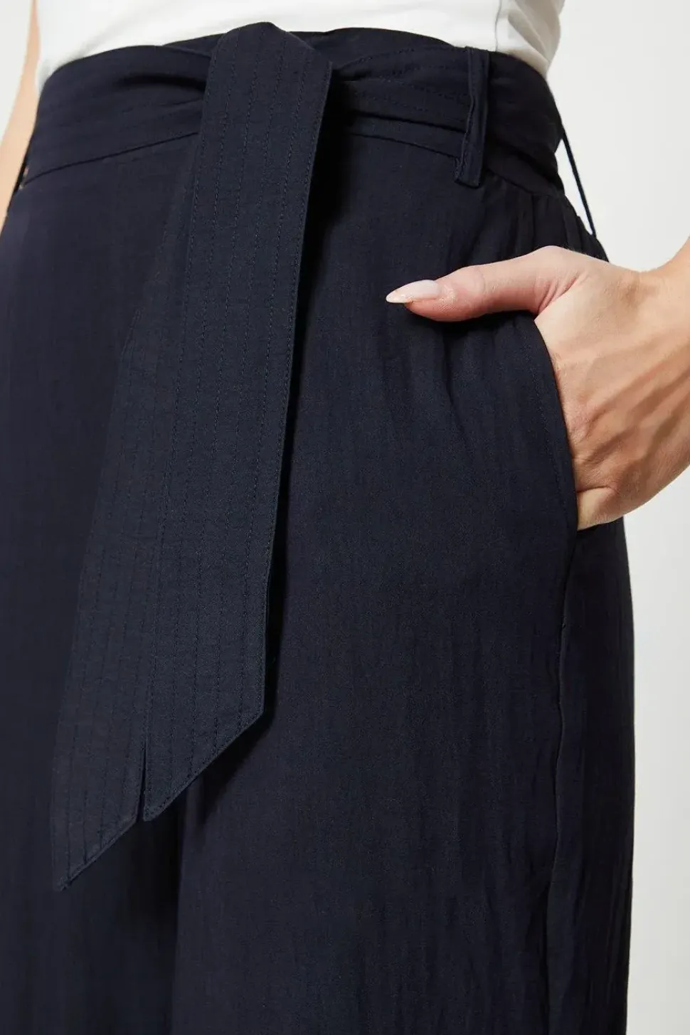 Stitch Detail Belted Wide Leg Trouser