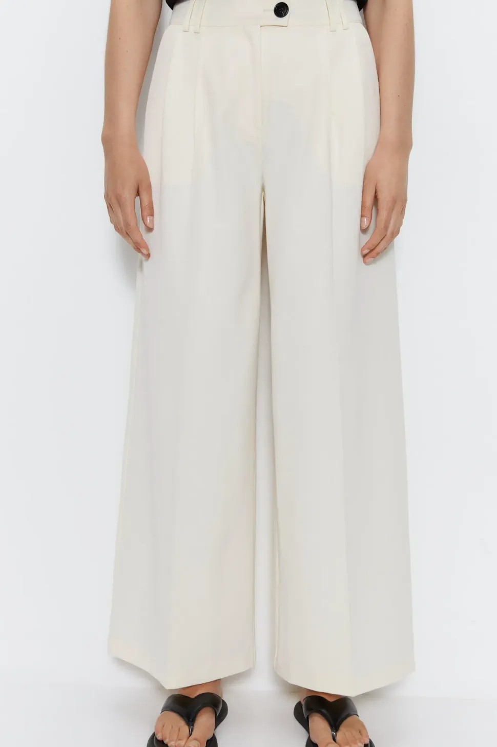 Tailored Double Pleat Wide Leg Trouser