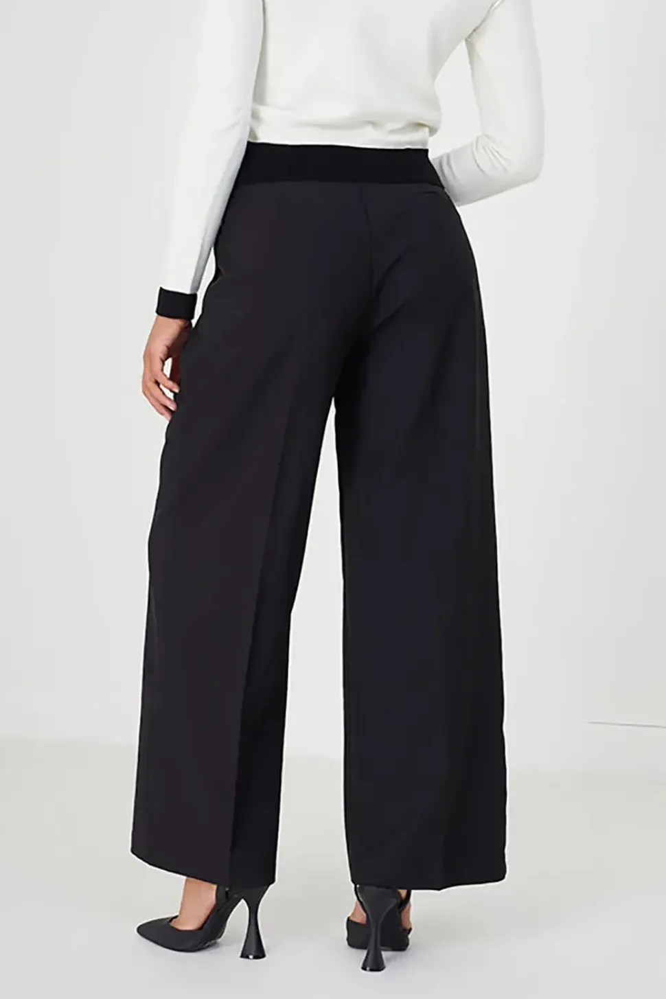 Tailored Wide Leg Trousers