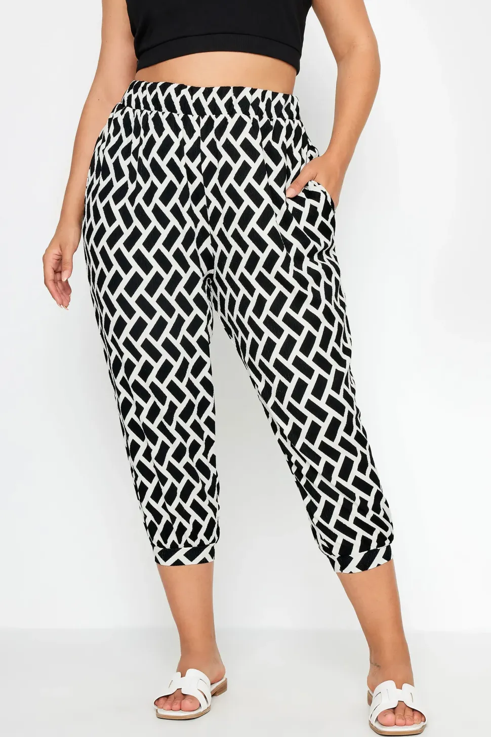 Textured Cropped Harem Trousers