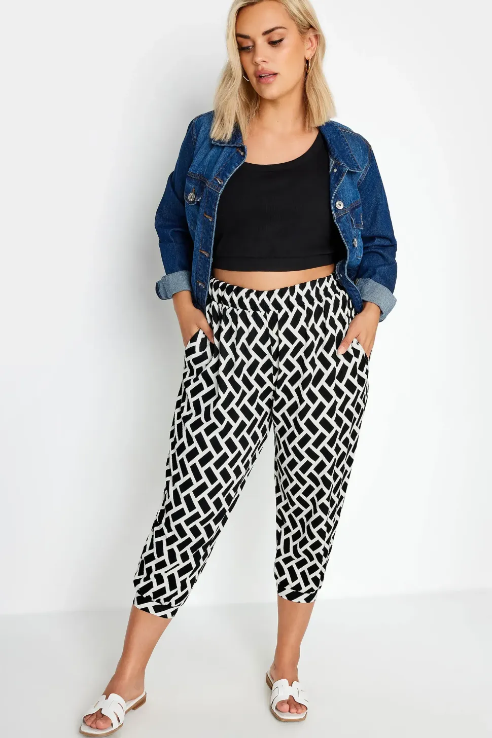 Textured Cropped Harem Trousers