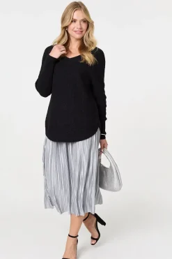 Textured V-Neck Relaxed Curve Hem Jumper