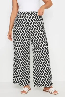 Textured Wide Leg Trousers