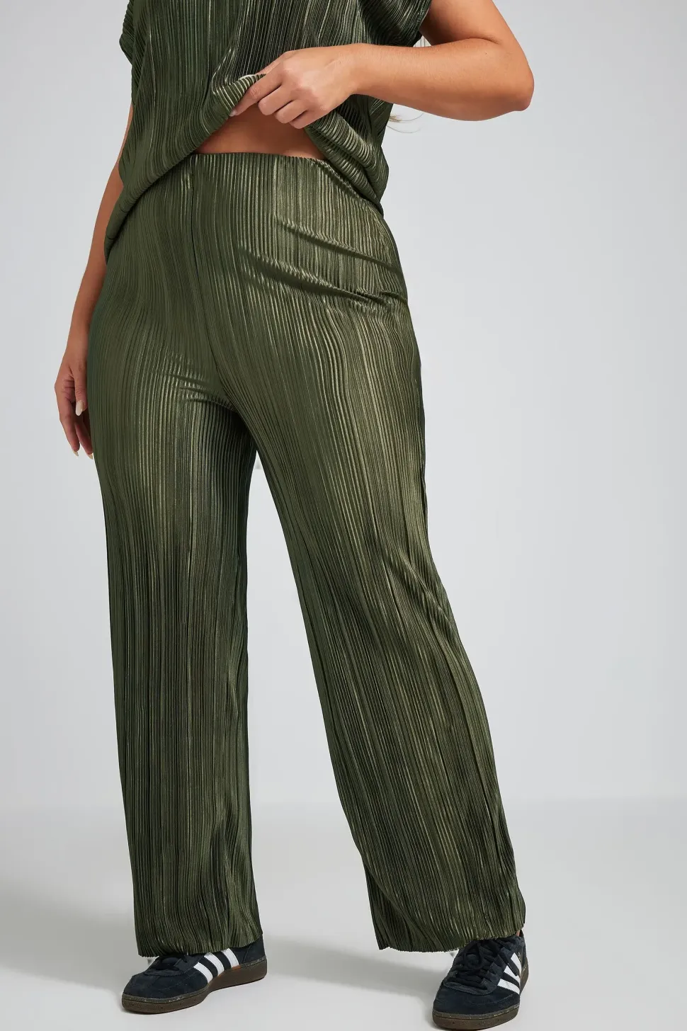 Textured Wide Leg Trousers