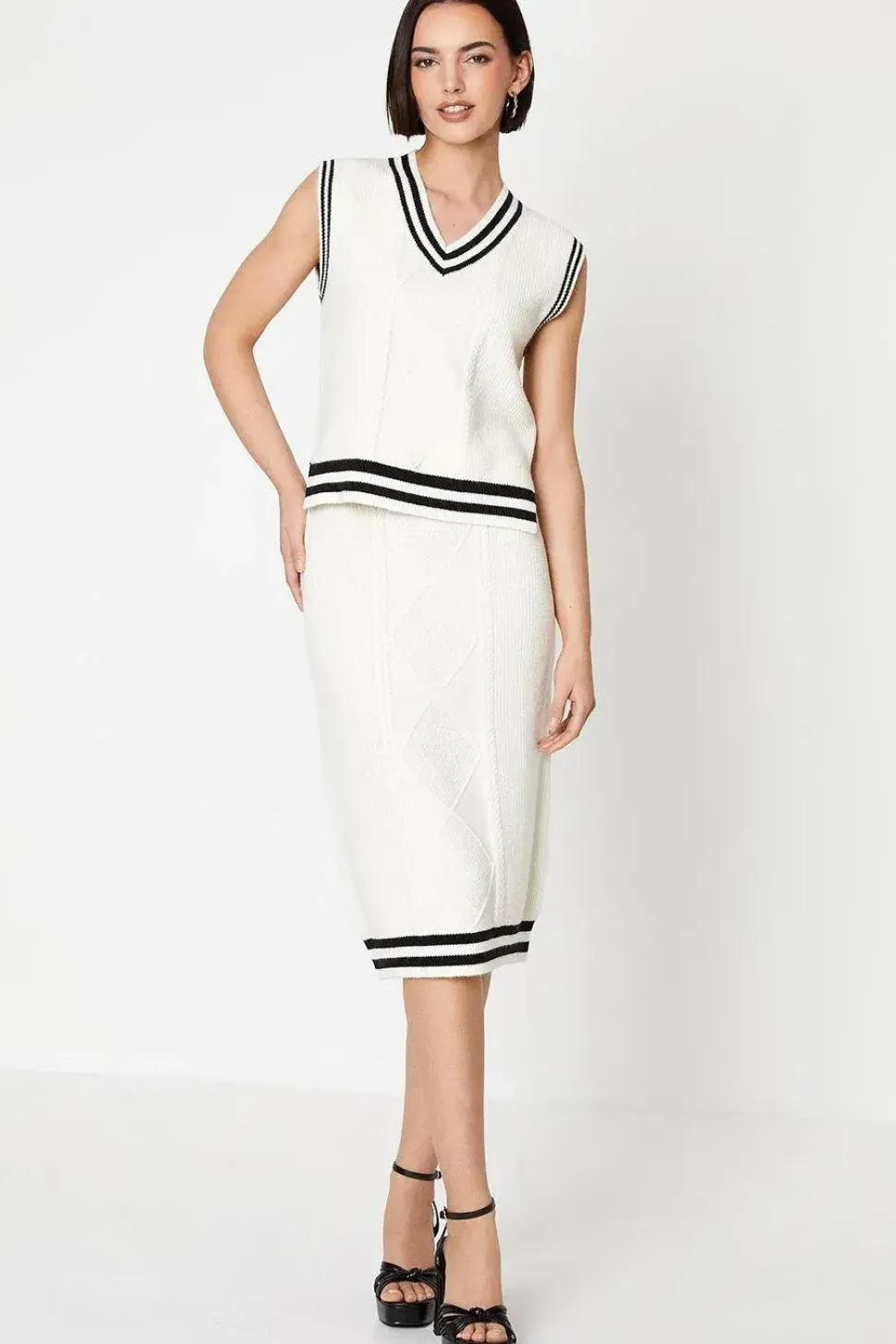 Tipped Edge Cable Knit Midi Skirt