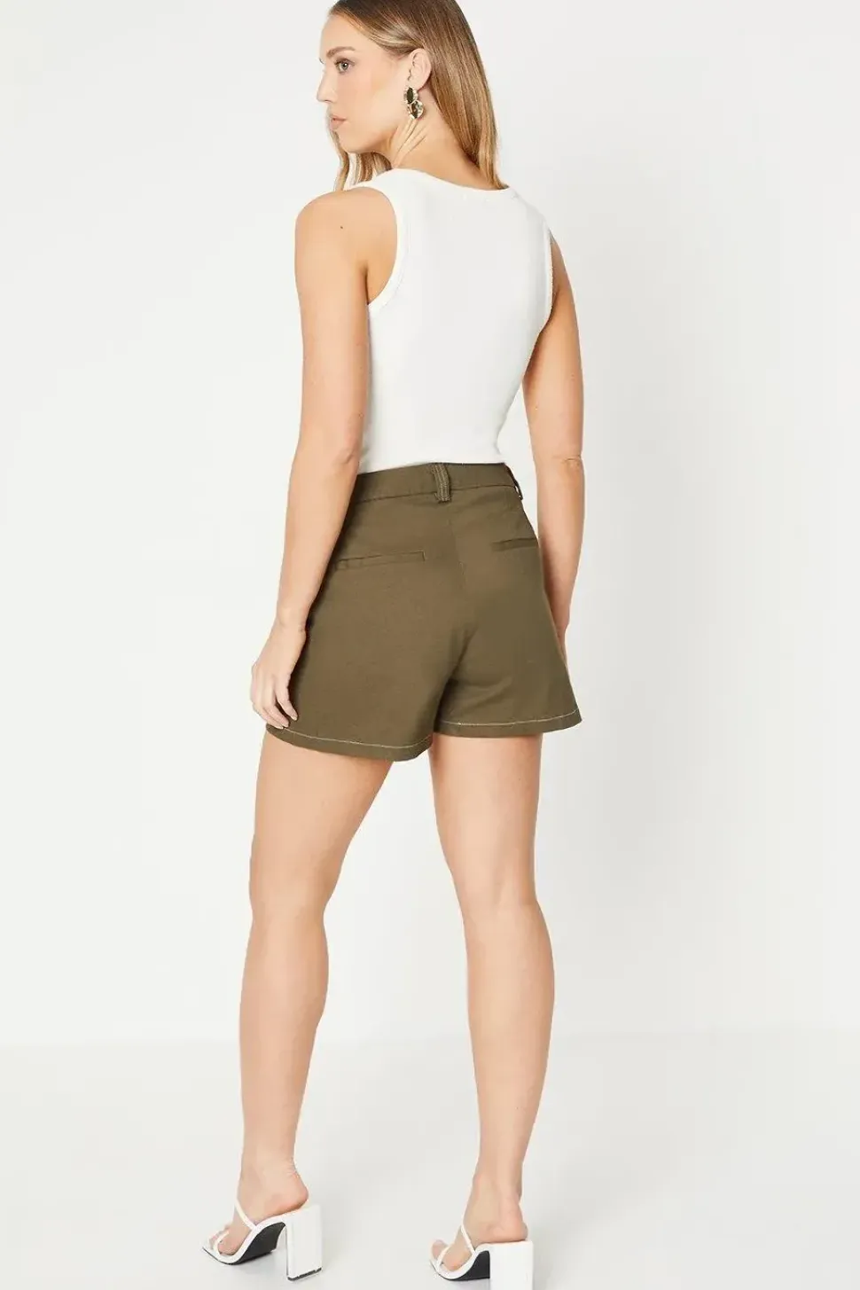 Twill Contrast Stitch Shorts