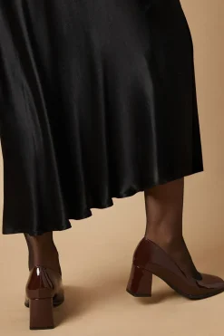 Vana Flared High Block Heel Square Toe Shoe
