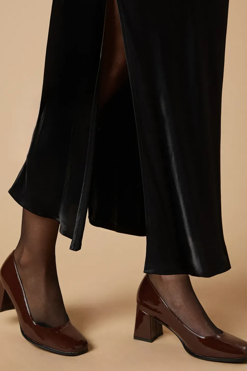 Vana Flared High Block Heel Square Toe Shoe