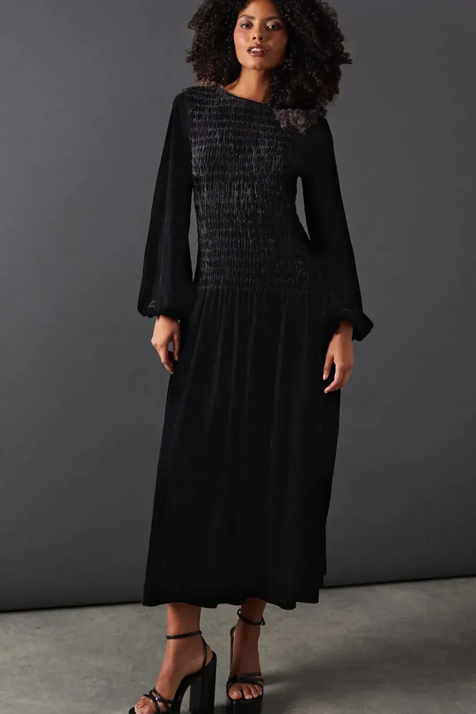 Velvet Ruched Body Puff Sleeve Midi Dress