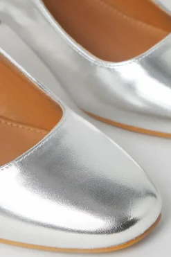 Vienna Slingback Medium Block Heel Court Shoes