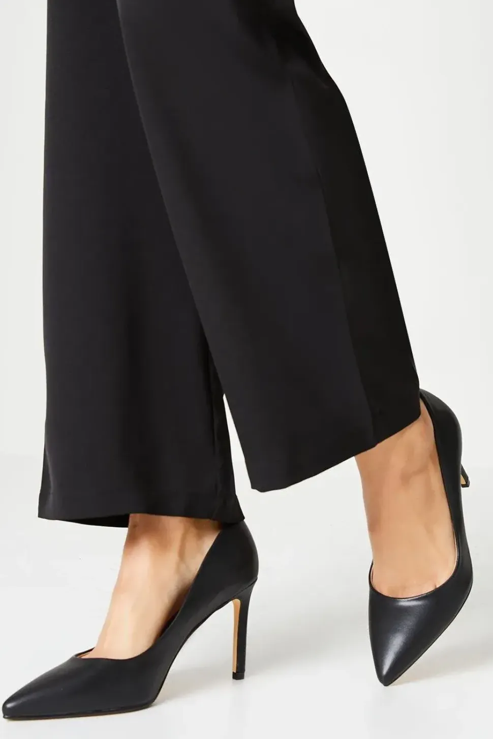 Wide Fit Dash Pointed Court Shoes