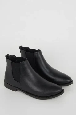 Wide Fit Megs Chelsea Boots