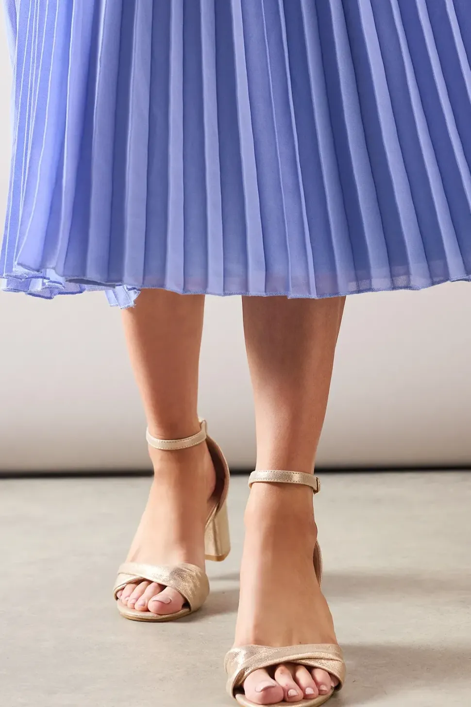 Wide Fit Sophia Soft Twist Low Block Heeled Sandals