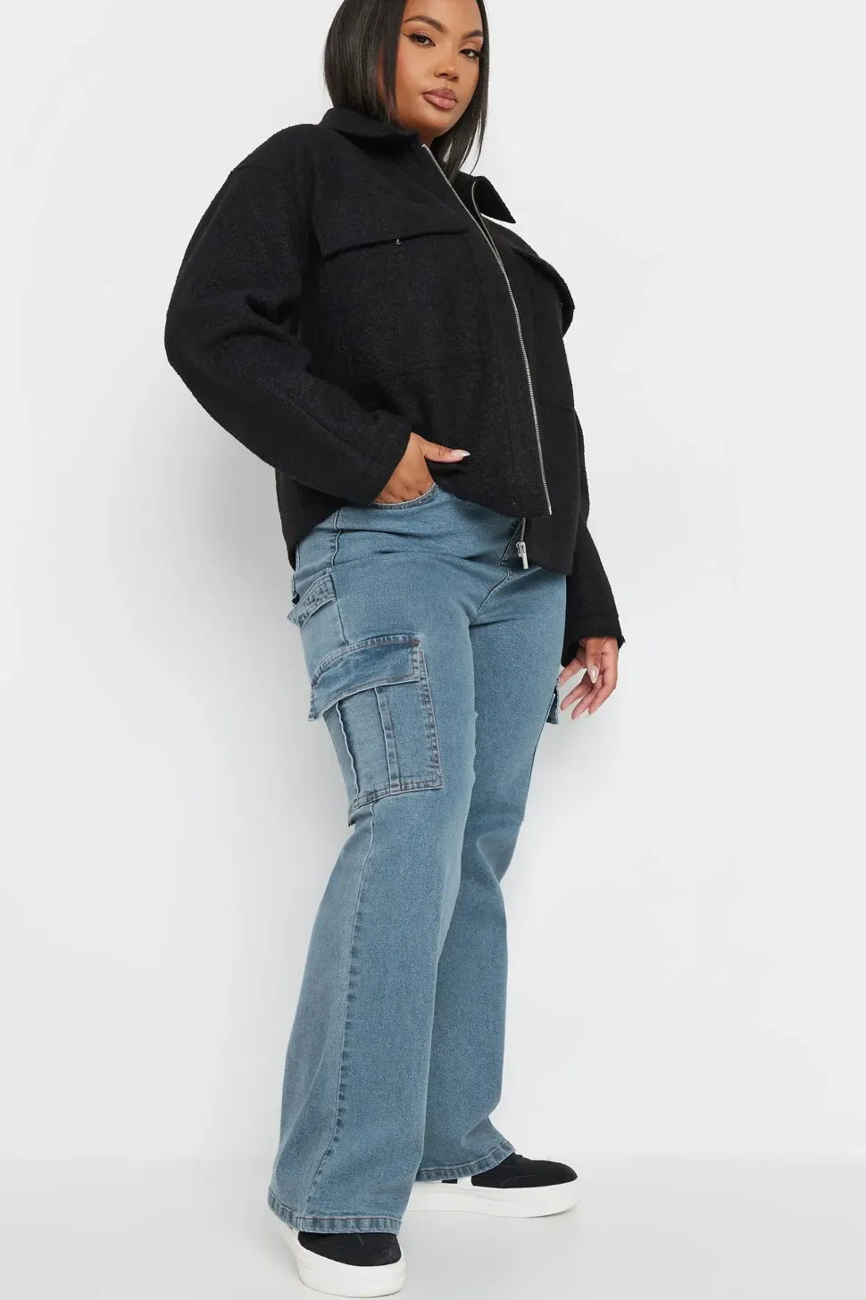 Wide Leg Cargo Jeans