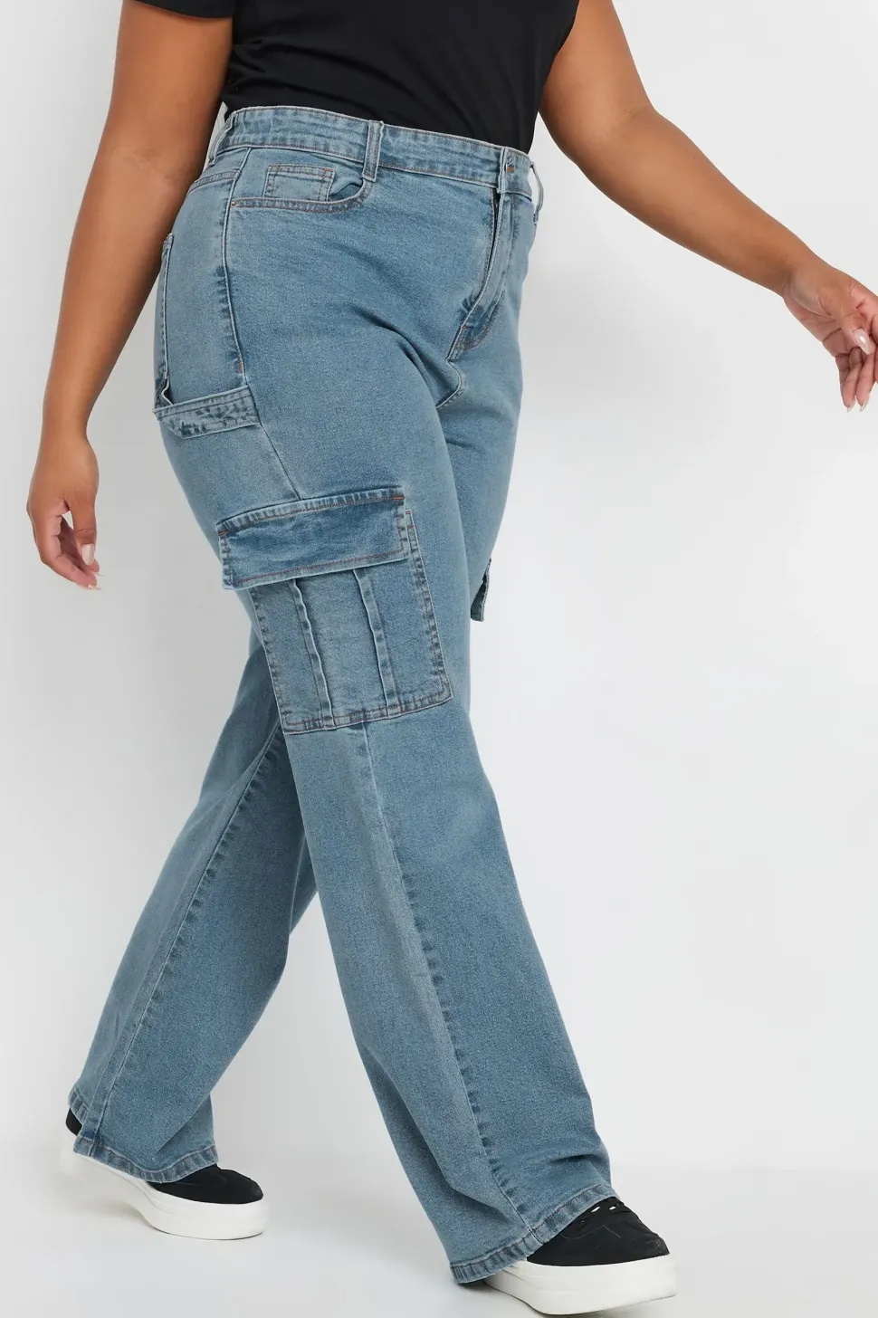Wide Leg Cargo Jeans
