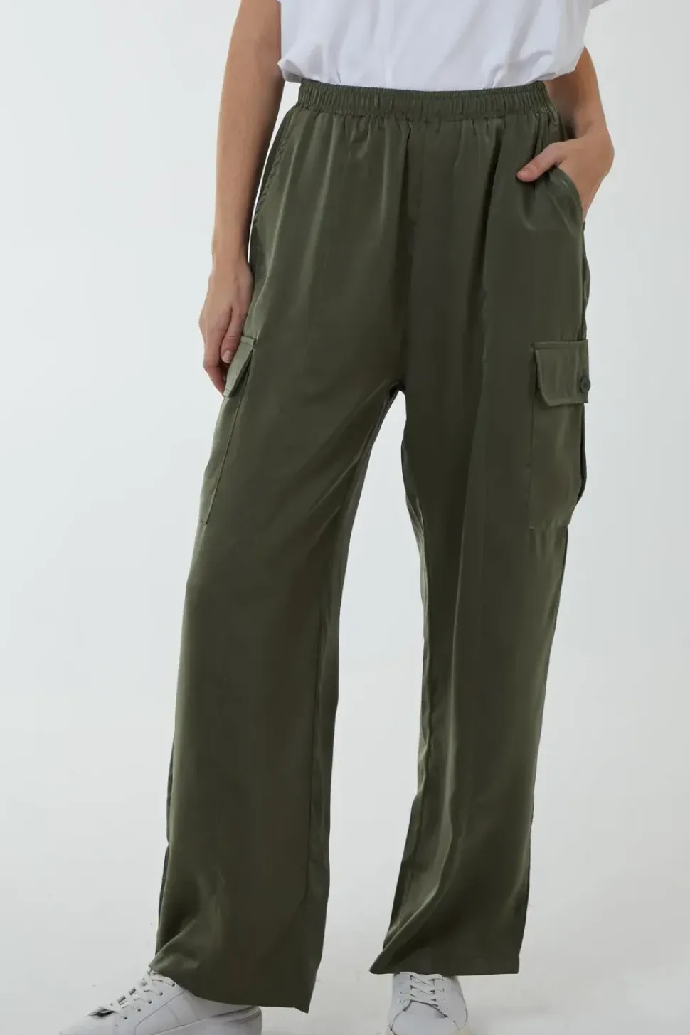Wide Leg Cargo Trousers