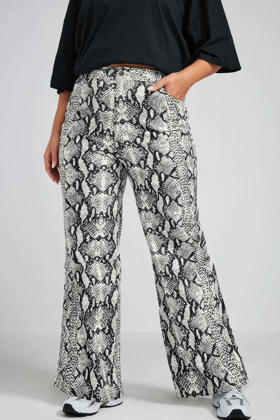 Wide Leg Jeans