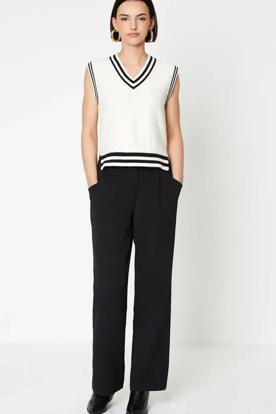 Wide Leg Relaxed Trousers
