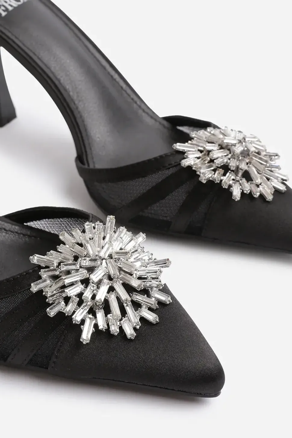 'Abia' High Heel With Pointed Toe And Diamante Detail