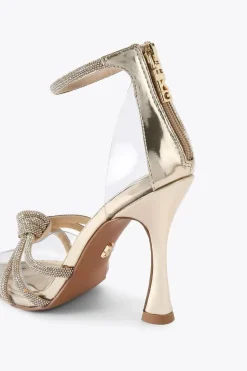 'Ava' Heels