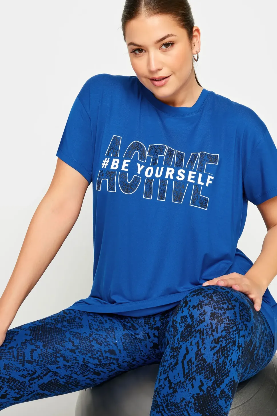 'Be Yourself' Top