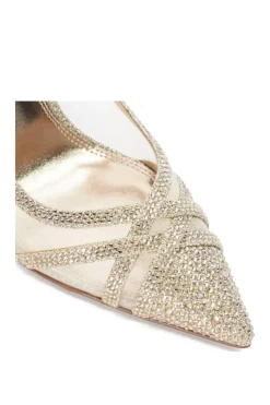 'Bridged' Court Shoes