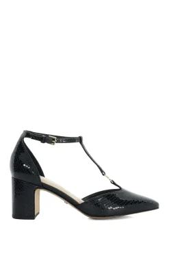 'Chic' Court Shoes