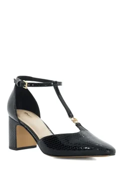 'Chic' Court Shoes