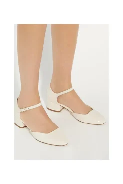 'Dominos' Court Shoes
