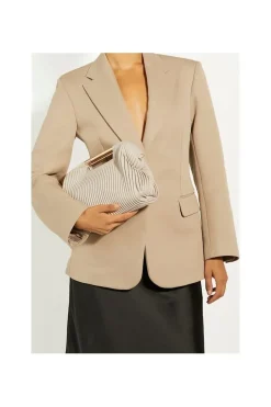 'Ebec' Clutch