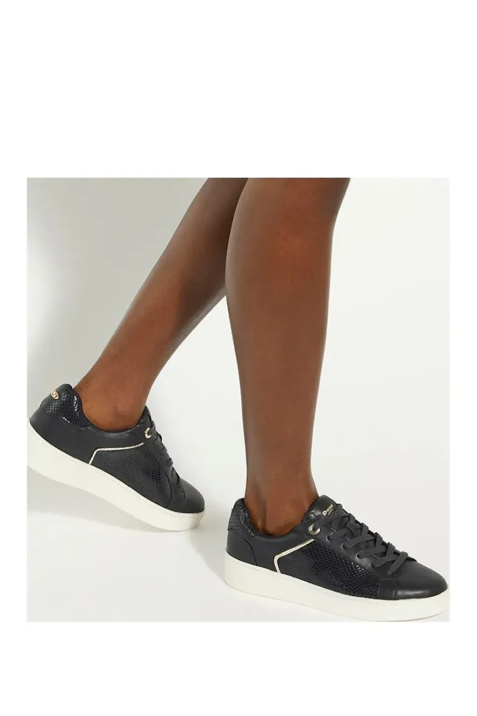 'Elli' Trainers